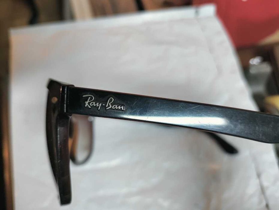 Armações em massa Ray-Ban, modelo Boyfriend