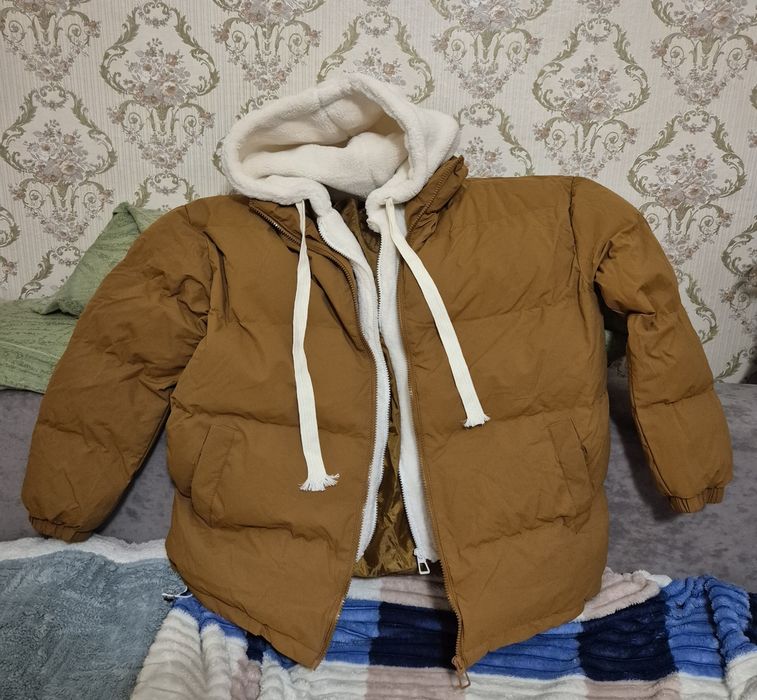 Куртка бомбер зимова, розмір М нова