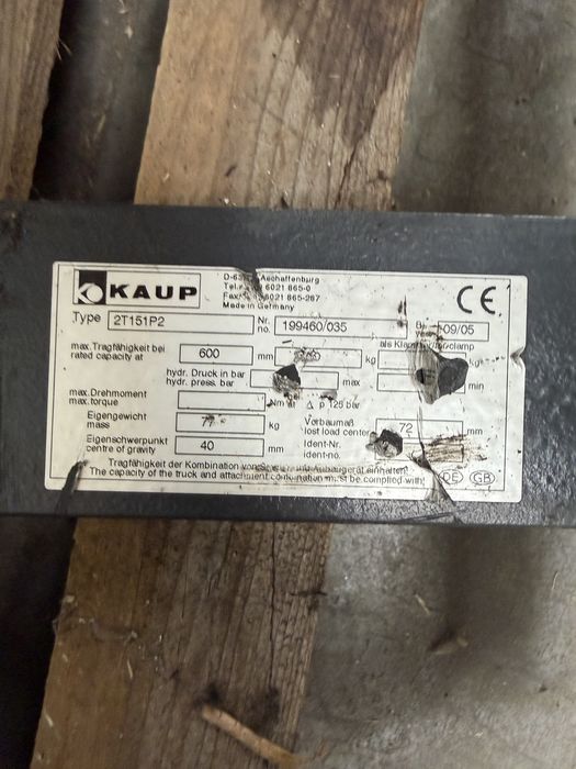 KAUP 2T151P2 – przesuw boczny / osprzęt hydrauliczny do wózka widłowego