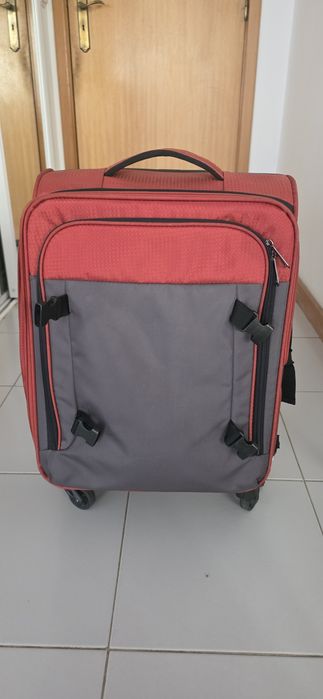 Mala de viagem cabine de avião