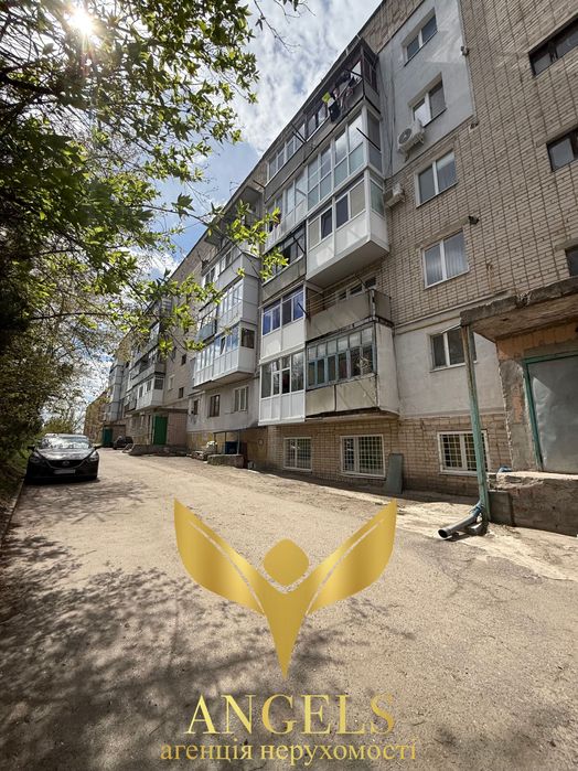 Продаж 1-к квартири з косметичним ремонтом с.Нове