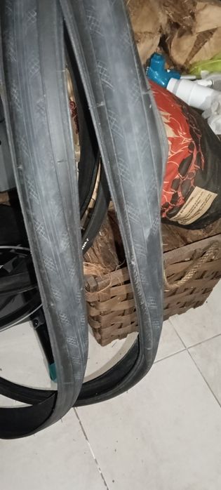 Pneus ciclismo estrada 700x25 Zaffiro