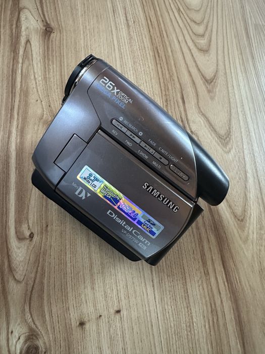 Kamera mini DV SAMSUNG VP-D975W