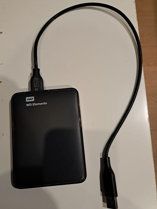 Disco rigido de 1 tb com 9 jogos ps5 vr2 e 3 demos