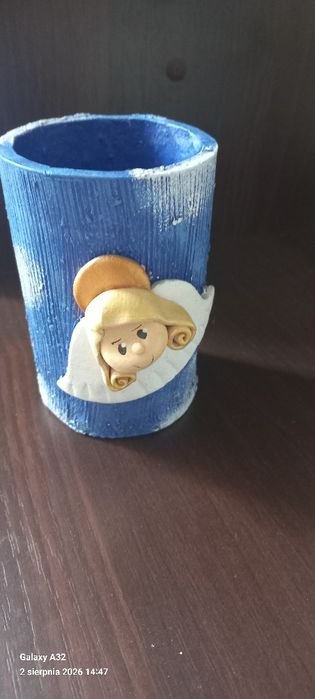 Kubek na kredki długopisy z aniołkiem