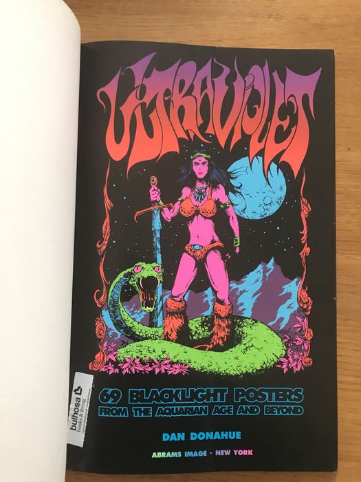 Blacklight Posters - Livro de Posters de Luz Negra Ultravioleta