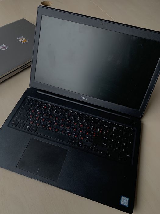 Ноутбук Deel, HP