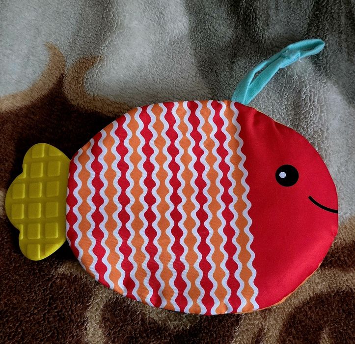 Дитячі іграшки для малюків