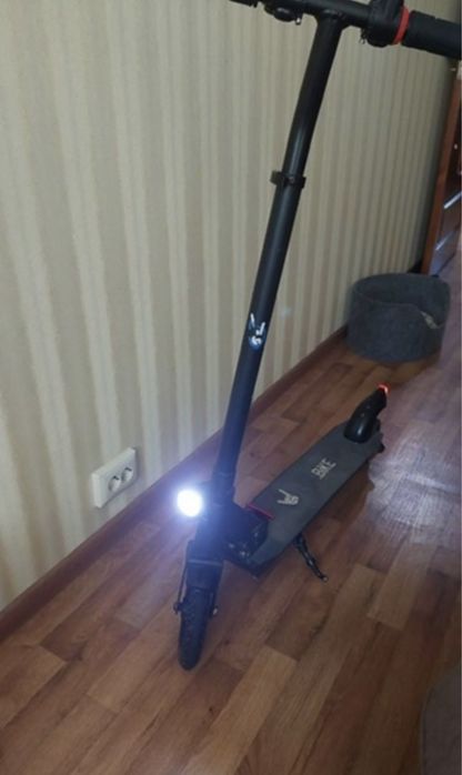 Электрсамокат как новый!
