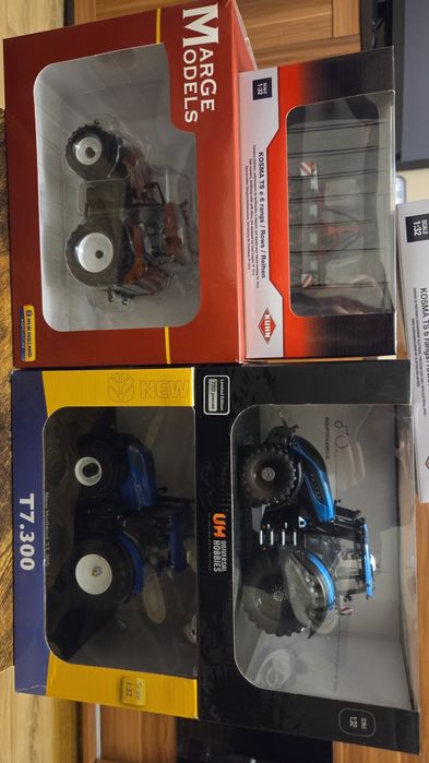 Modele 1:32 wiking Universal Hobbies