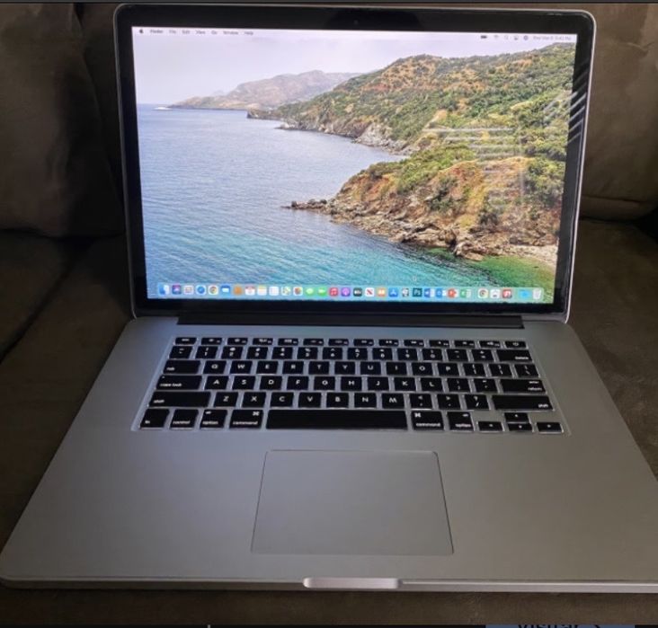 Macbook  15 pol i7 16gb ram 500 ssd