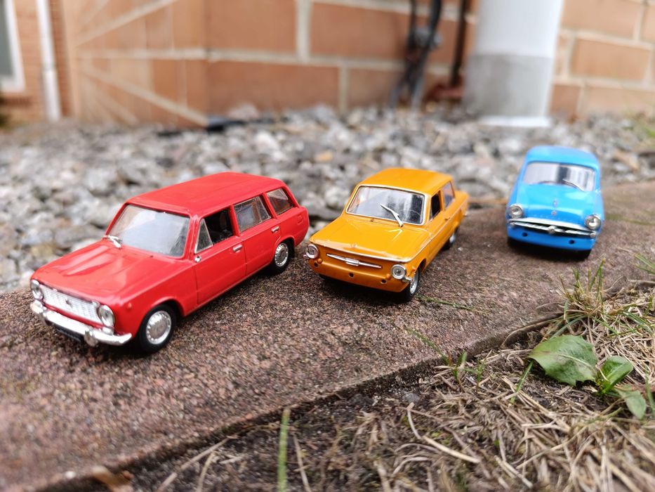 Моделі автомобілів 3 шт 1:43, Победа, Зис, москвич