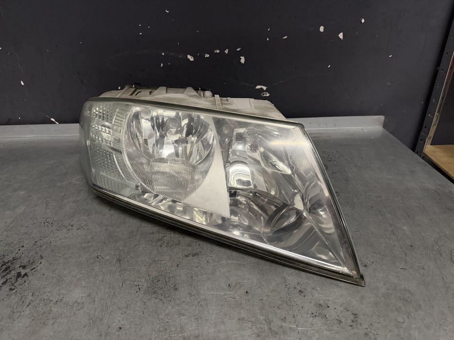 Lampa prawa przód Skoda Octavia II 04-08r. wersja Europa oryginał