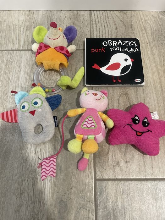 Zestaw zabawek grzechotek dla niemowlaka
