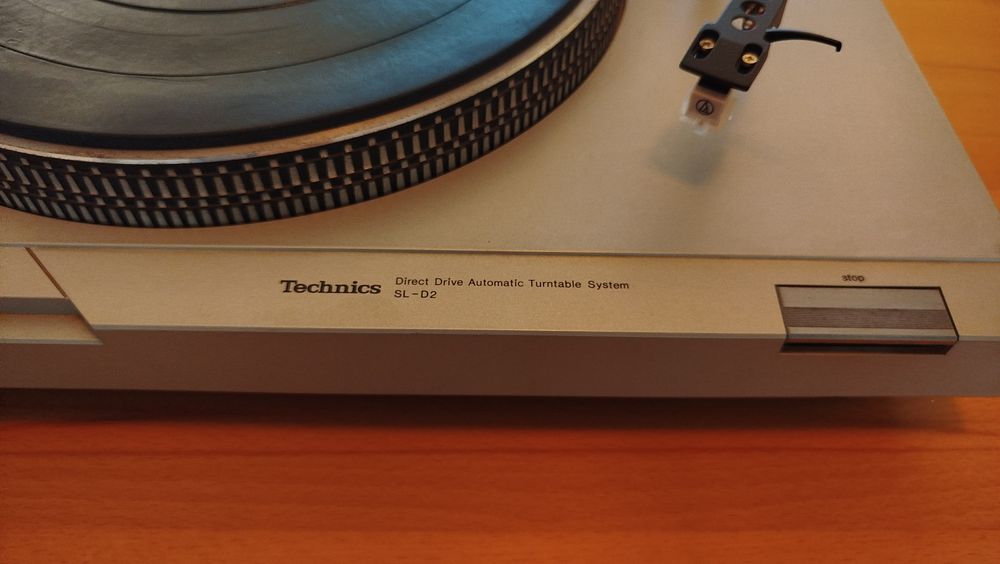 Gira discos Technics SL-D2