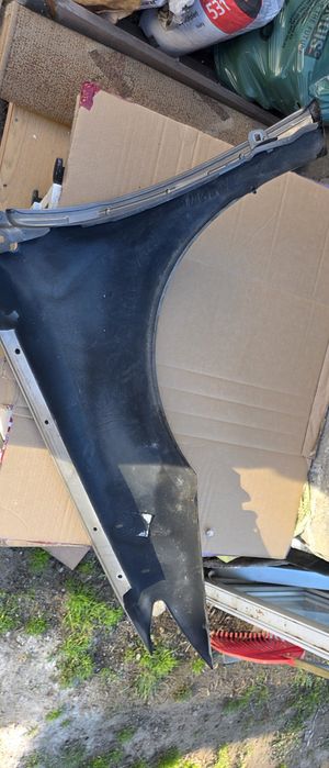 Sprzedam błotnik prawy do Renault Laguna 3 TEHNK