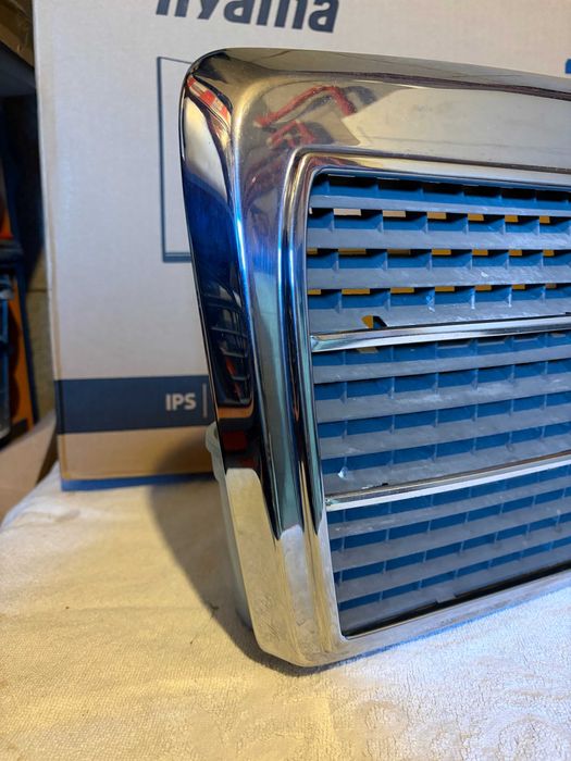 Gril Atrapa  MERCEDES W201 190