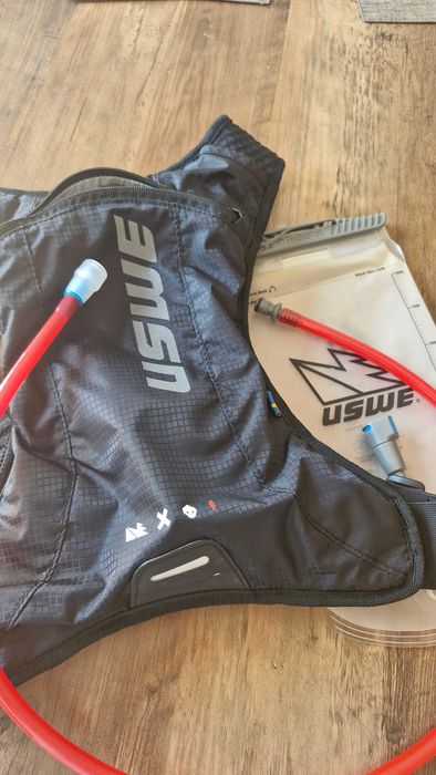 Mochila de hidratação - USWE Outlander XC 1,5 Litros
