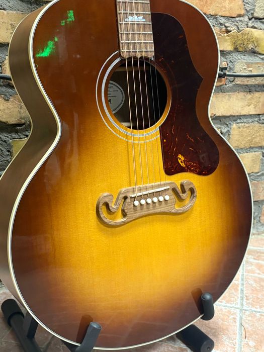 Gibson SJ-200 Studio