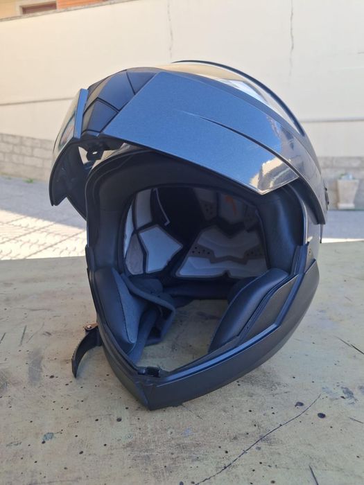 Capacete de mota.