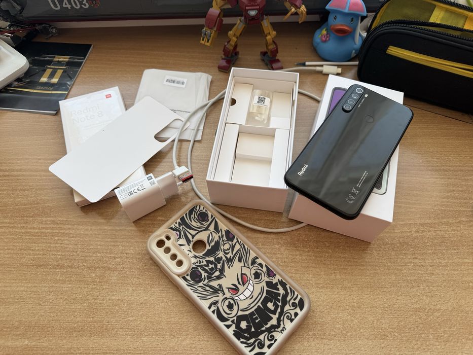 Xiaomi RedMi Note 8, 4/128 - в суперстані