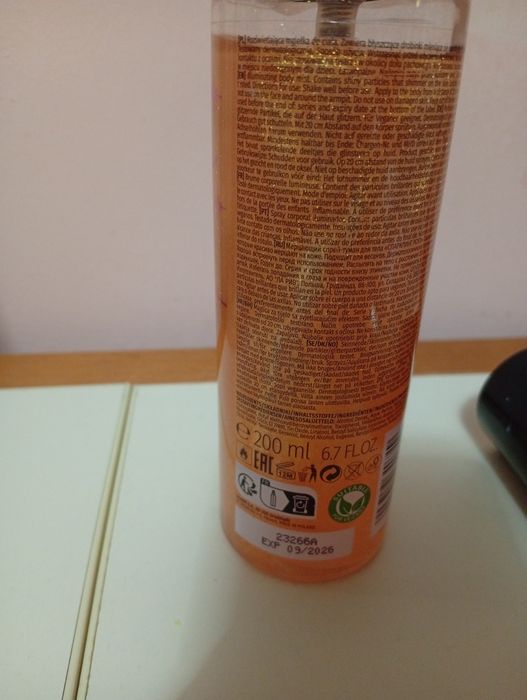Mgiełka rozświetlającą do ciała La Rive,Glow bronzer babe