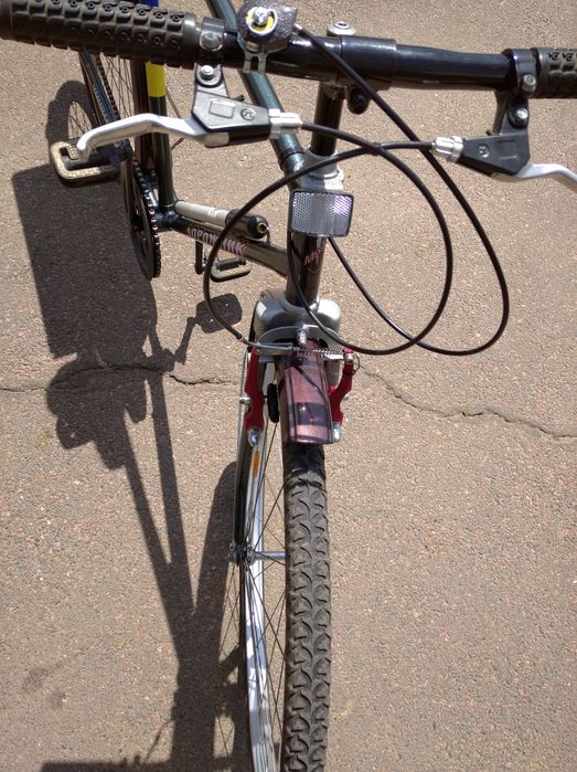 Продам велосипед дорожник 5.000 гривен