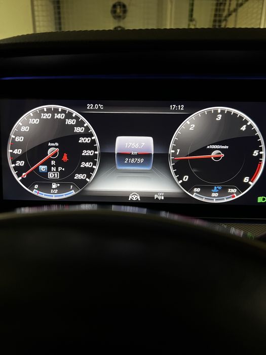 Mercedes E220 d AMG full extras - Nacional - Como nova