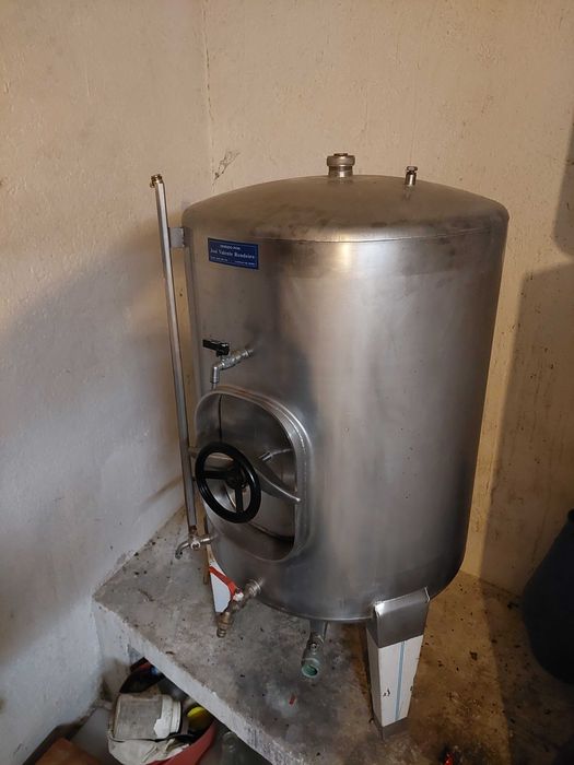 Cuba para vinho, em inox (100/150L).