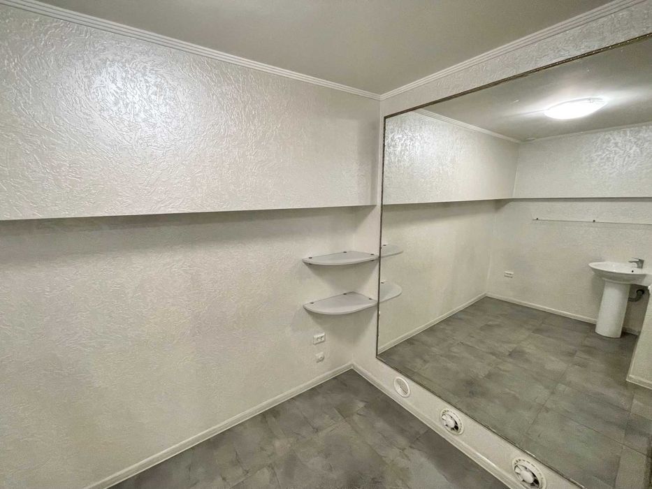 Фото реальн. н/ф 56м2 1пов.(є підвал) Теремки-2 ЖК Ліко-Град 1