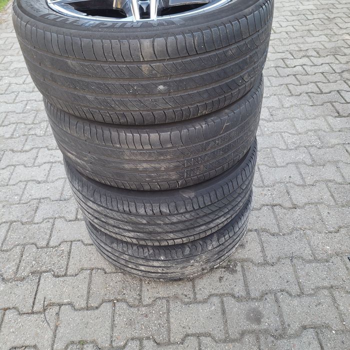 Koła Mercedes GLA W247 AMG 235/50R19 A2474011500