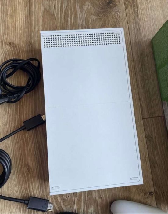 Konsola Xbox Series S + 2 Pady + Gry + Fortnite Roblox Forza Minecraft GTA