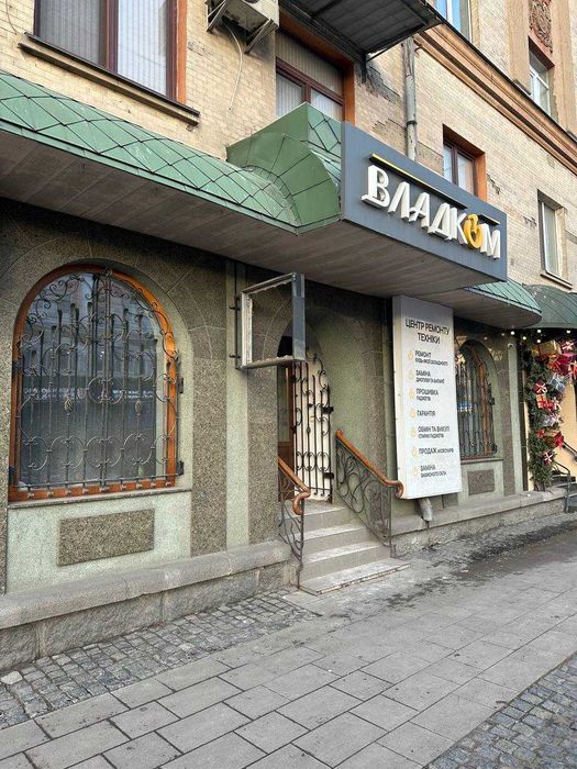 ЦЕНТР 52м2 ТОП-Локація ТРАФІК Здам ФАСДНЕ приміщення біля Зупинки - View 4