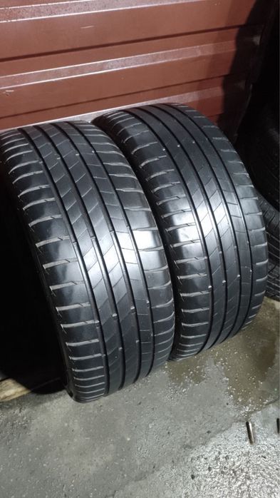 Резина Шини 215 40 R18 Bridgestone Turanza T005
