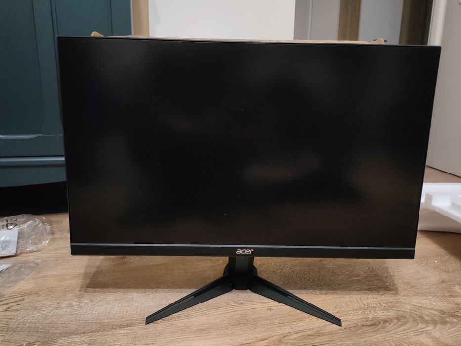 Monitor 24" Acer Nitro QG241Y + ramię gazowe