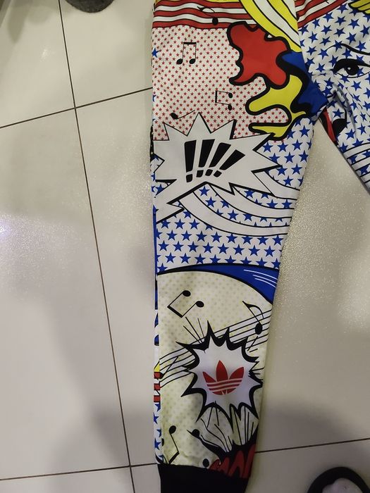 Spodnie adidas komiksowe Rita Ora