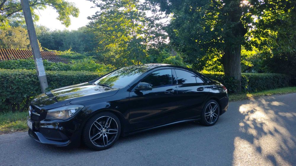 Sprzedam samochód Mercedes CLA 180 AMG Line