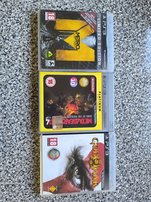 Metal gear solid 4/God of war 3/Metro last light PlayStation 3