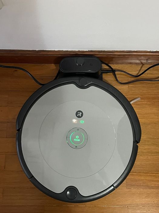 Vendo roomba 698 mais acessorios extra