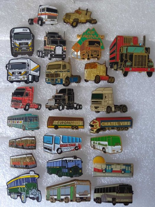 Pins de Autocarros, Camiões e Barcos.