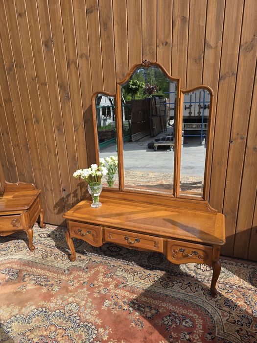 Toaletka w stylu ludwikowskim lustro Ludwik #1748 Stylowy Węgrów