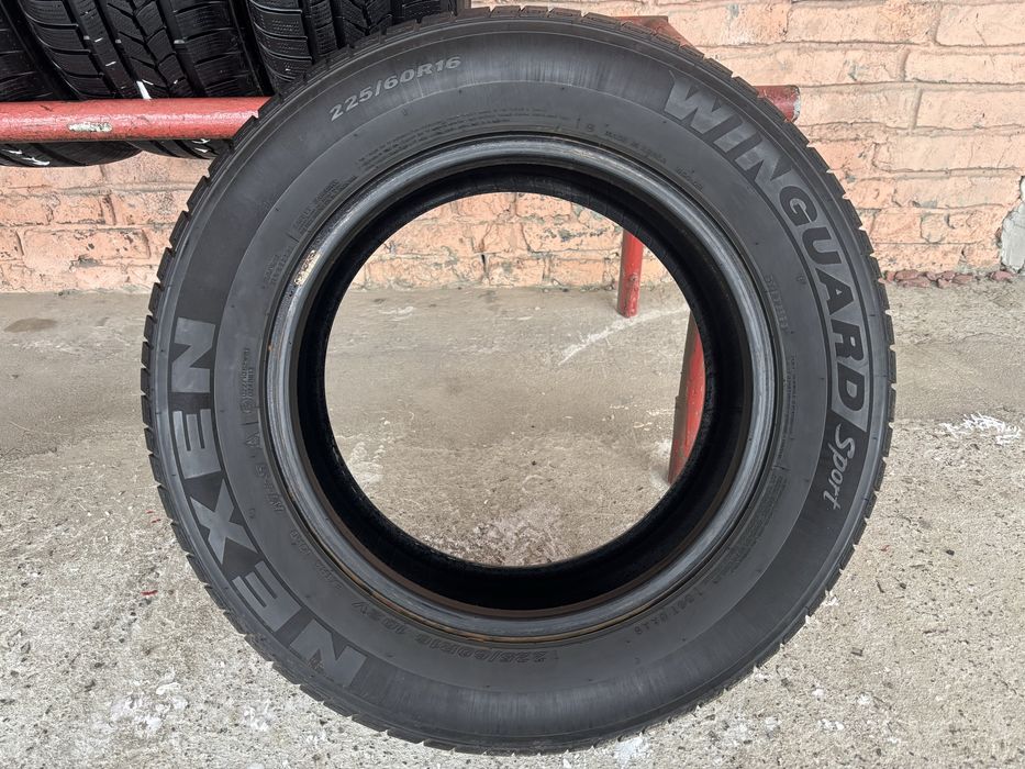 Комплект Зимових шин 225/60R16 Nexen