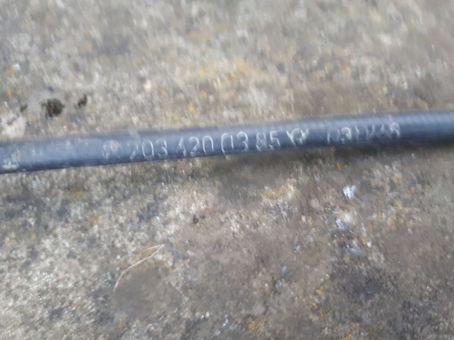 Ступиця задня права Мерседес W203 Цапфа А 2030405