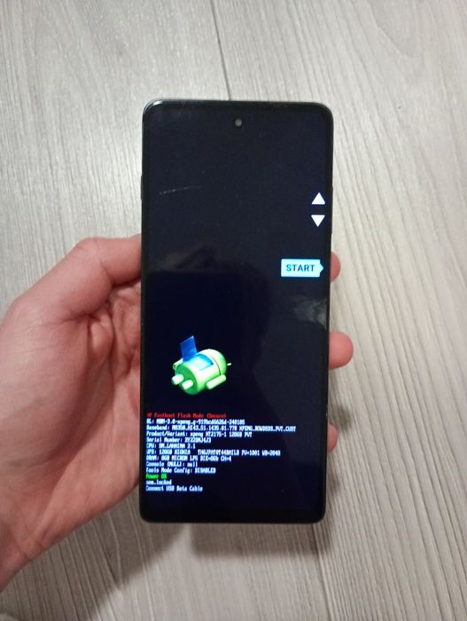 Telefon Motorola g200