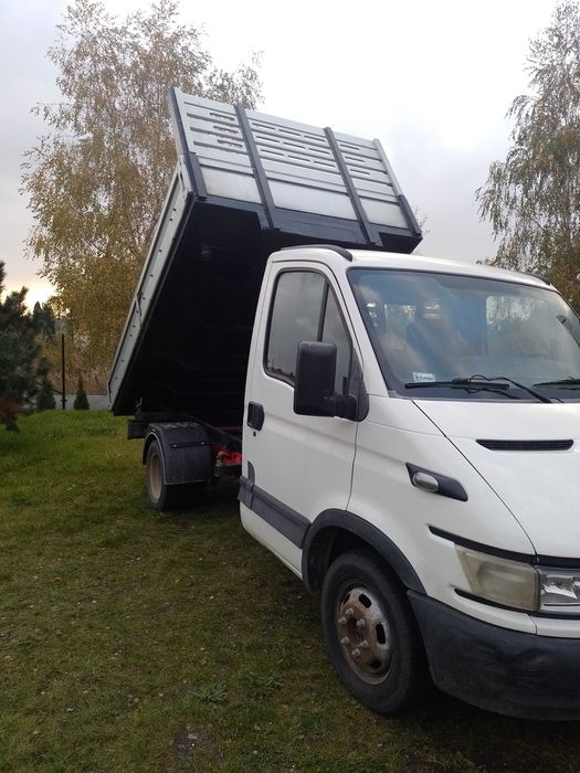 Usługi minikoparka Usługi koparką