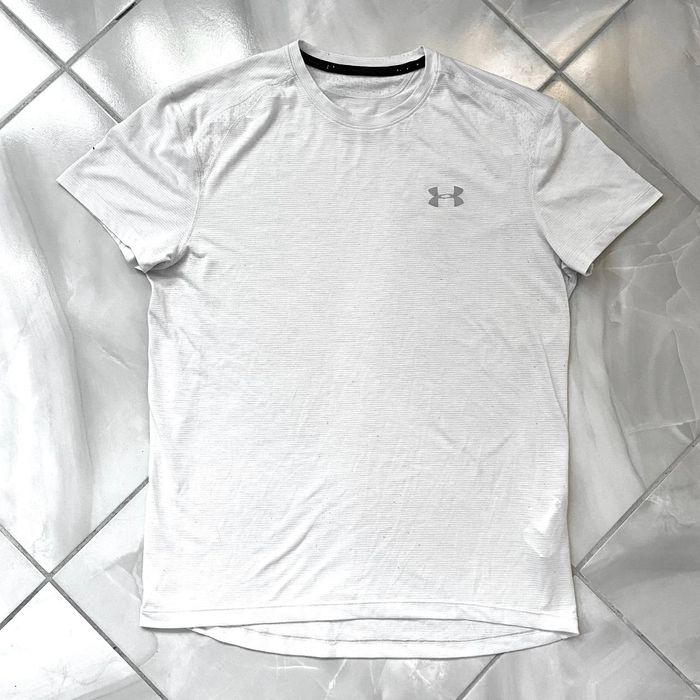 Чоловіча сіра футболка для бігу Under Armour M