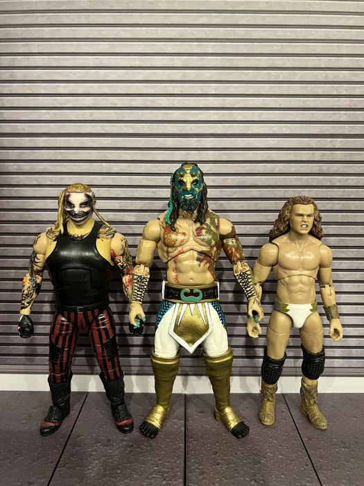 Figuras WWE Elite e AEW raras