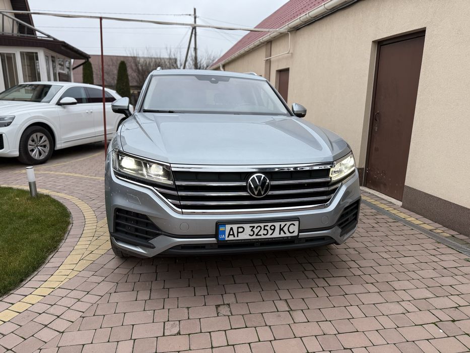Продам Volkswagen Touareg III