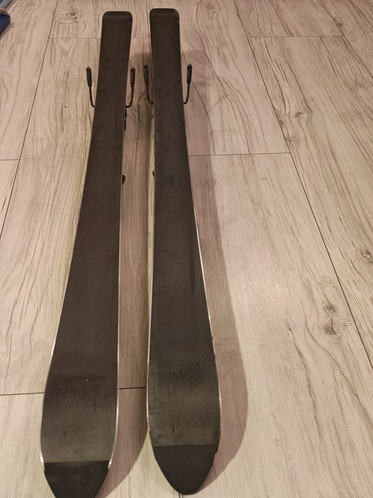 Narty Rossignol 140