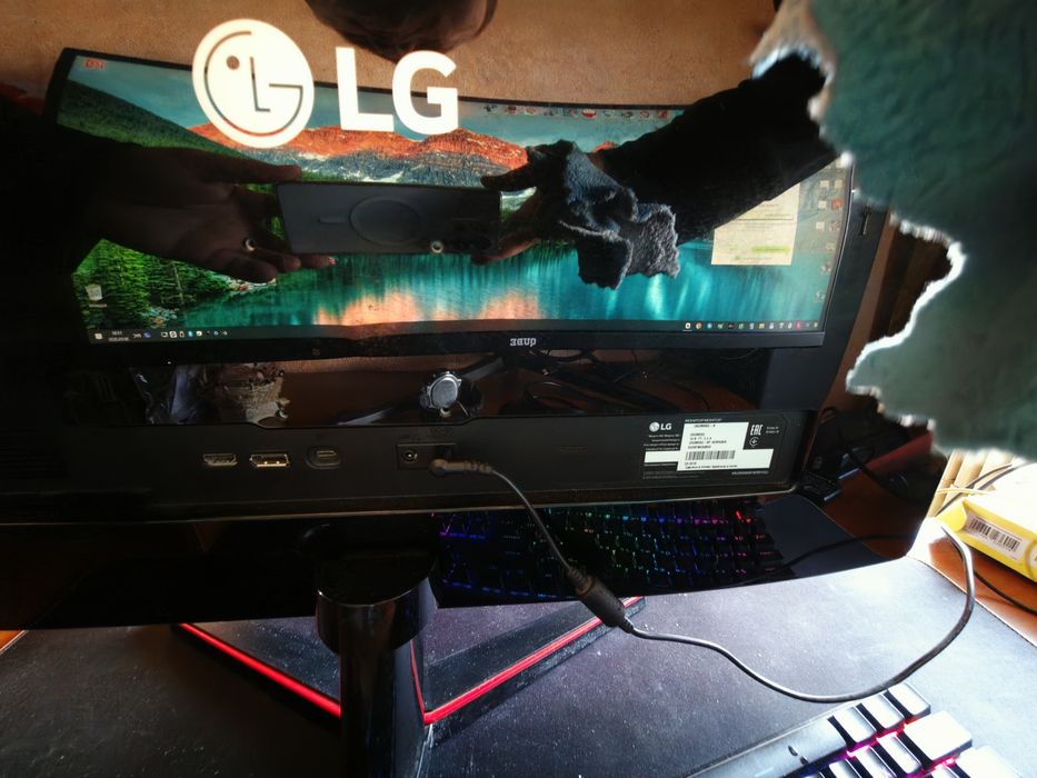 Монітор LG 29UM69G-B
